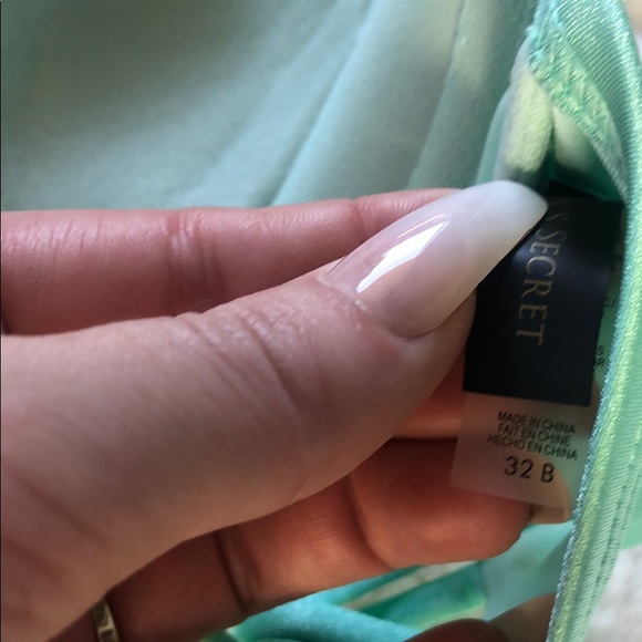 Victoria’s Secret Strappy Bikini - Picture 5 of 5